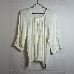 Maurices Woman’s Ivory White Casual Lightweight Classic Business Timeless Blouse